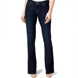 Guess | Jeans | Guess Nicole Dark Wash
Boot Cut Jeans new size 31